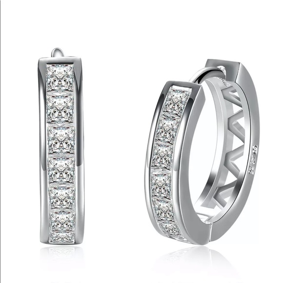 Jewelry - 3.44 CT White Topaz  Gemstone Huggie Hoop Earring